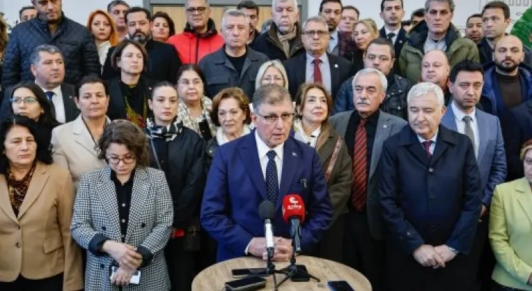 BAŞKAN TUGAY İLÇE BELEDİYE BAŞKANLARINI TOPLADI