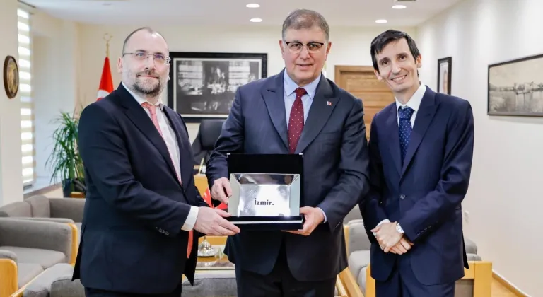 BAŞKAN TUGAY İTALYA'YI FUAR 'A DAVET ETTİ