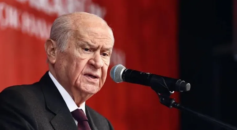 DEVLET BAHÇELİ'DEN ÖZEL'E : YARGIYA SAYGI DUY, PARTİNDE OTUR