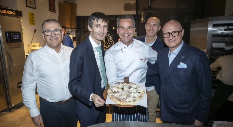 İZMİR'DE APERİCENA ETKİNLİĞİ DÜZENLENDİ