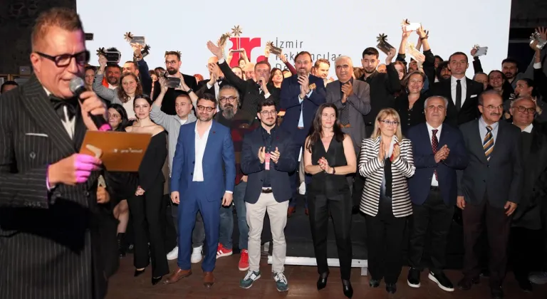 İZMİR'DE BUMERANG ÖDÜLLERİ GERİ DÖNDÜ