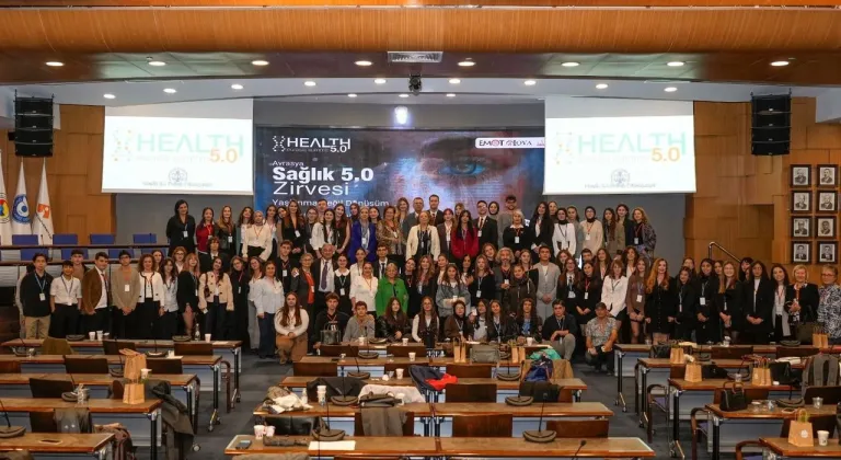 İZMİR'DE İKLİM DEĞİŞİKLİĞİNİN İNSAN SAĞLIĞINA ETKİLERİ KONUŞULDU