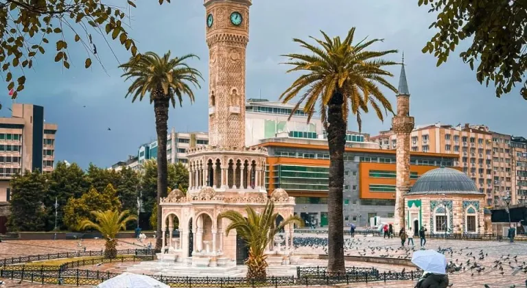 İzmir Saat Kulesi