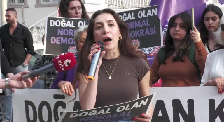 KADINLAR İZMİR'DEN SESİNİ YÜKSELTTİ