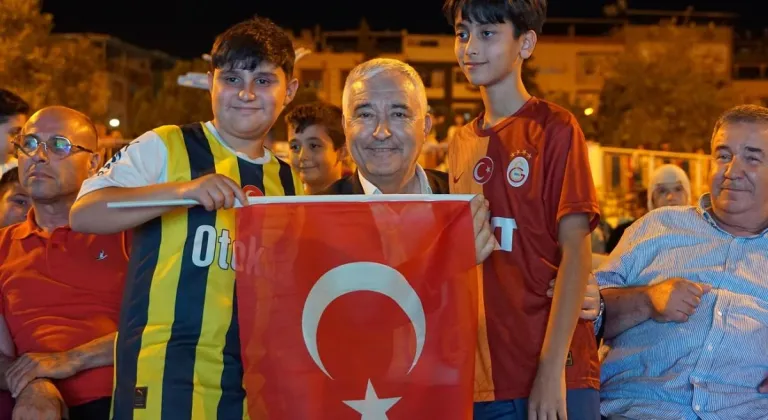 KEMALPAŞA'DA MİLLİ HEYECAN