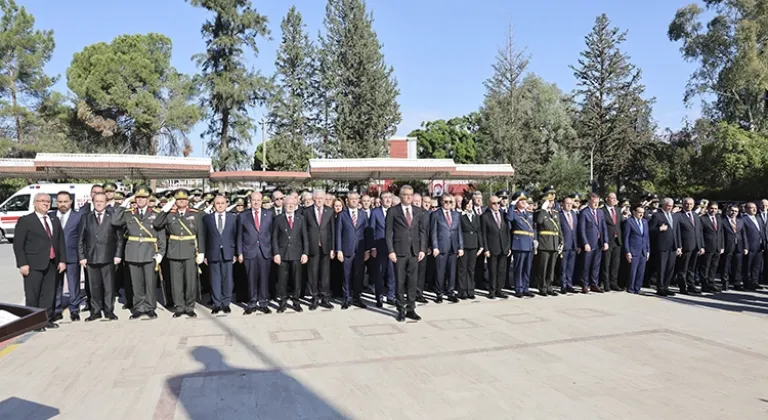 KKTC'nin 42. kuruluş yıl dönümü ve 15 Kasım Cumhuriyet Bayramı törenlerle kutlandı