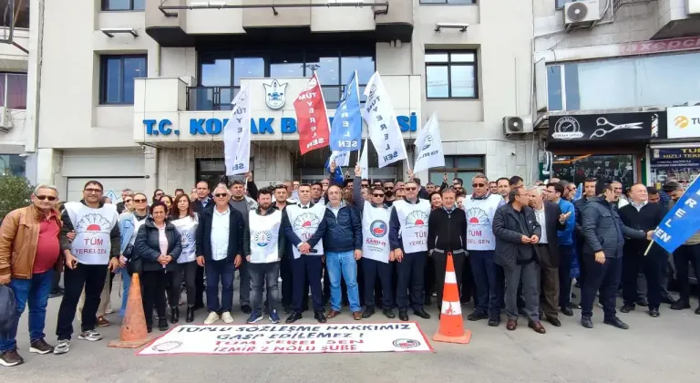 Konak Belediyesi'nde memurlar iş bıraktı