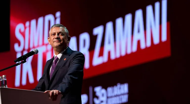 ÖZGÜR ÖZEL OYLARIN TAMAMINI ALARAK YENİDEN BAŞKAN SEÇİLDİ