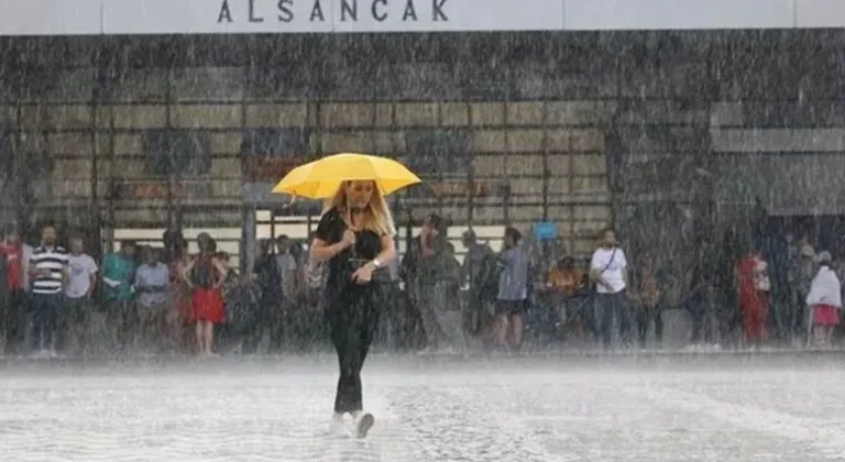 PERŞEMBE GÜNÜ İZMİR'E YAZ YAĞMURU GELİYOR