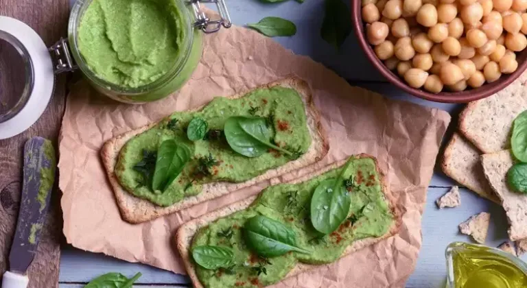 Yeşilin En Güzel Tonu: Avokado Humus